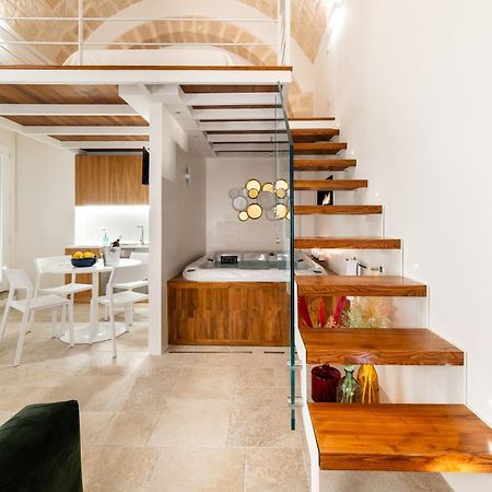 Old Court Luxury Suite&Spa By Monholiday مونوبولي المظهر الخارجي الصورة