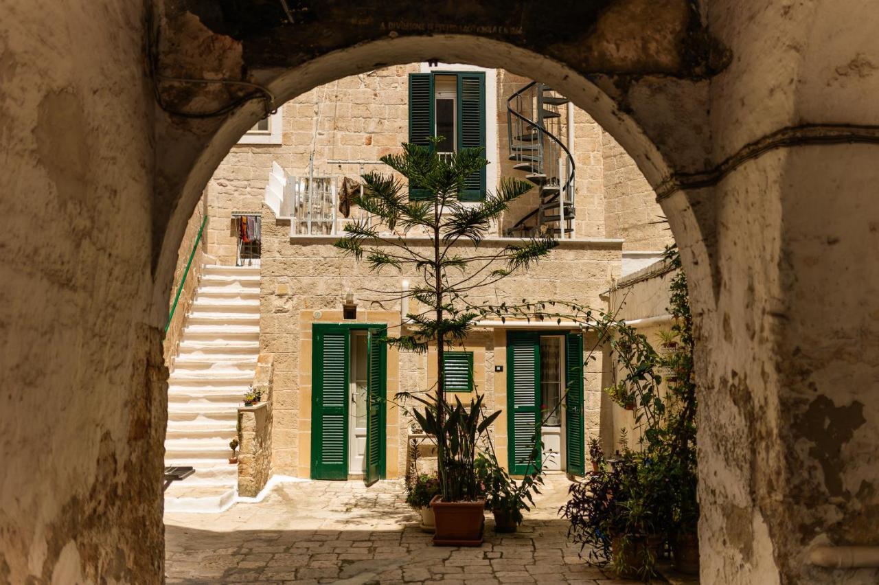 Old Court Luxury Suite&Spa By Monholiday مونوبولي المظهر الخارجي الصورة